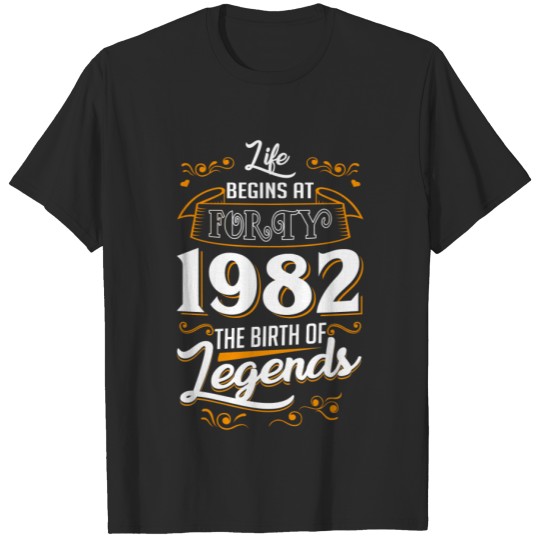 Discover The Birth Of Legends 1982 T-shirt