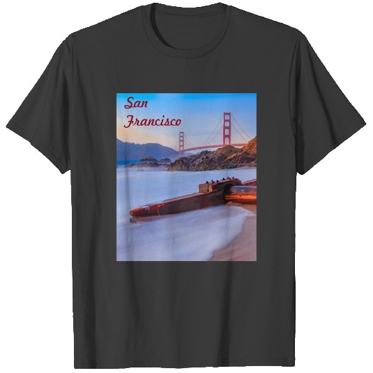 Golden Gate Bridge in San Francisco, Baker Beach T-shirt
