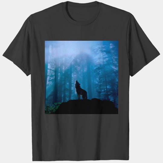 Howling Wolf in Wilderness T-shirt