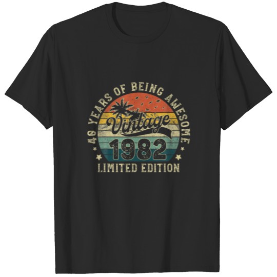 40Th Birthday Decorations 40 Years Old Retro Born T-shirt