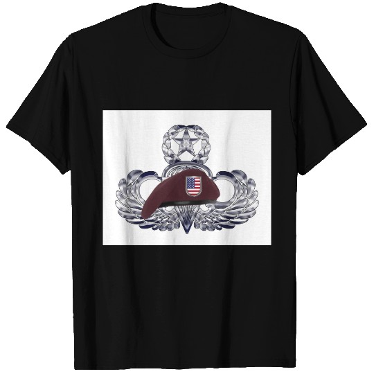 Specially Designed Beret on Airborne Wings s T-shirt