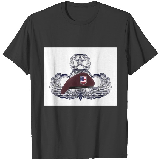 Specially Designed Beret on Airborne Wings s T-shirt