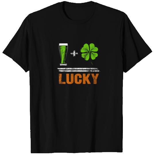 Schamrock And Beer, St Patricks Day Men Drinking T-shirt