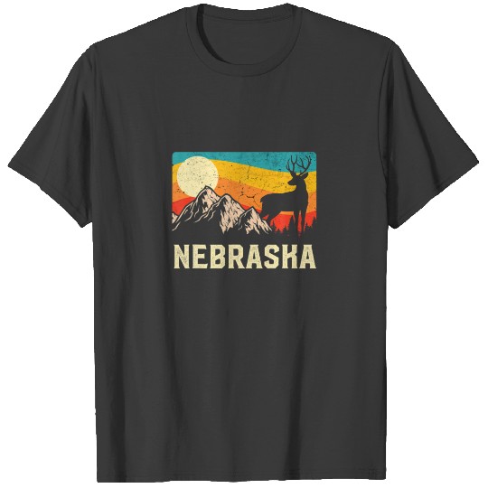 Nebraska Nature Wild Deer Retro Sunset Hiking T-shirt