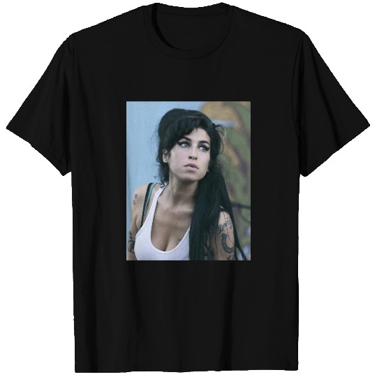Amy Winehouse Vintage Retro T-Shirt