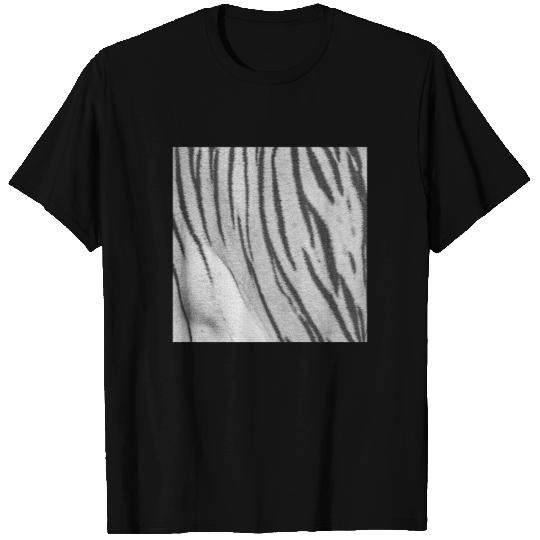 stripe pattern white bengal tiger, tiger stripe T-shirt