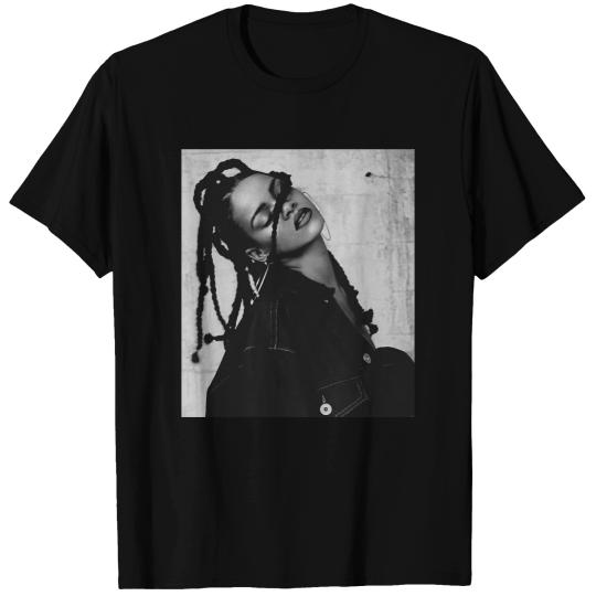 Rihanna B&W Aesthetic T Shirt
