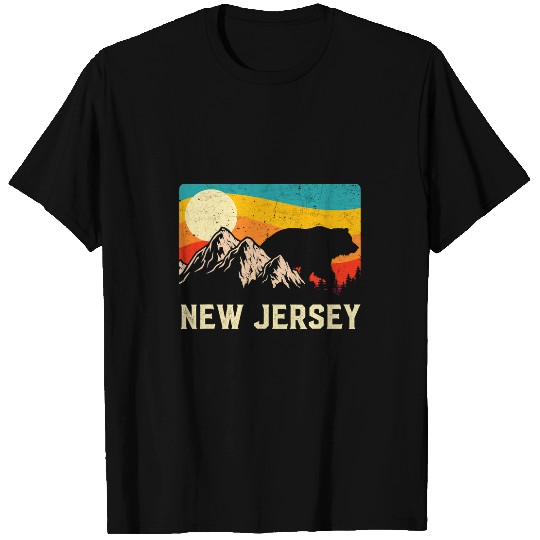 Funny Bear New Jersey Nature Wild Bear Retro Sunset Hiking Cute Bears T-Shirts