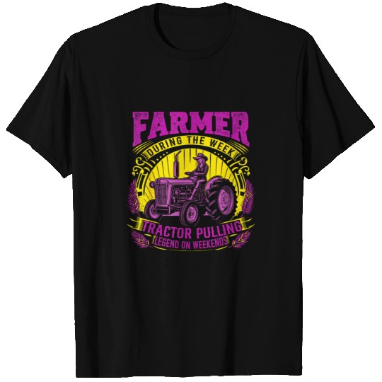 Tractor Fun Funny Farmer Mom Grandma Tractor Pulling Legend Cool vintages T-Shirts