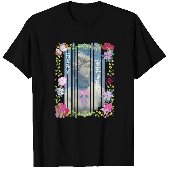 Stay Weird CuteCreepy Retro PastelGoth vintages Distressed T-Shirts