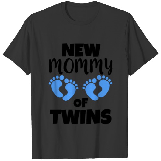 Mommy of Twins boys funny mom to be T-shirt