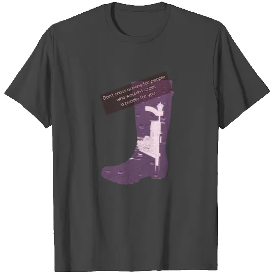 Gummy Boot lilac T Shirts