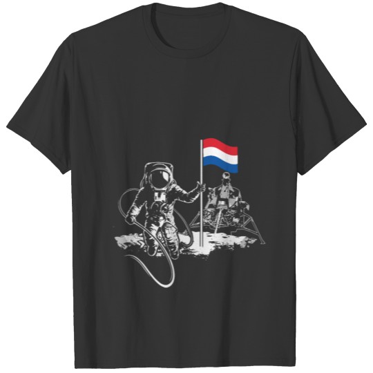 Moon Apollo 17 Netherlands gift idea flag T-shirt