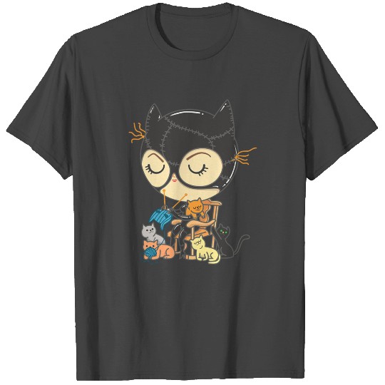 cats woman T Shirts