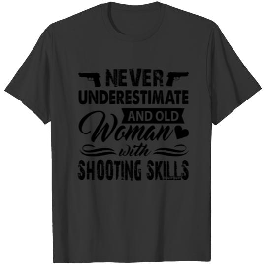 Woman With Shooting Skills Mug T-shirt