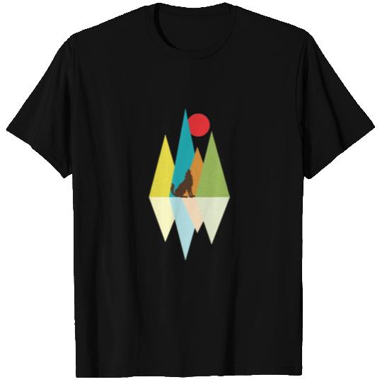 wolf mountain T Shirts