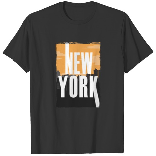 New York city buildings cool gift idea T-shirt