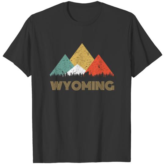 Secret Sasquatch Hidden Retro Wyoming Hiding Bigfoot T-shirt