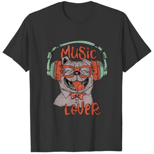 Happy pug music lover dog with earphones T Shirts
