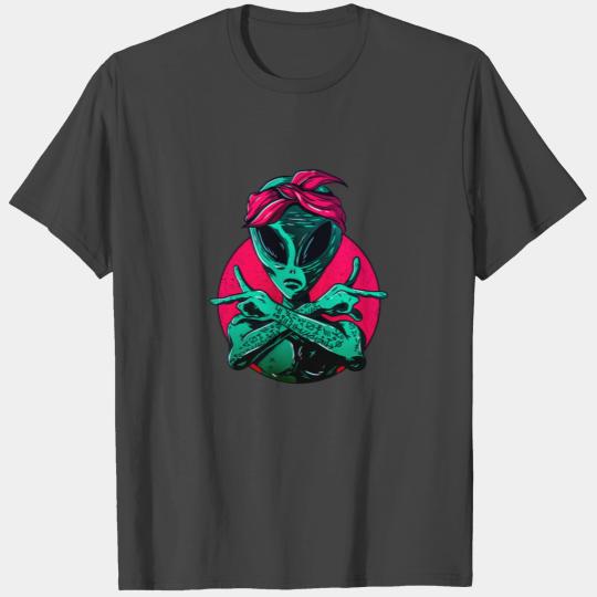 alien gangster T Shirts
