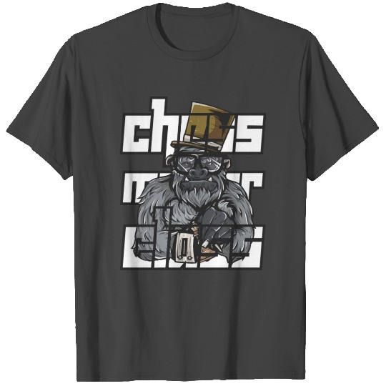 Chess Master Class - Smart Gorilla with hat 1 T Shirts
