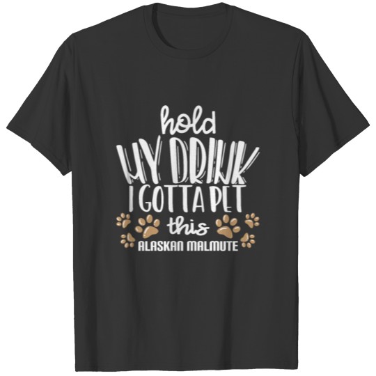 Alaskan Malamute Dog Stroking Gift T-shirt