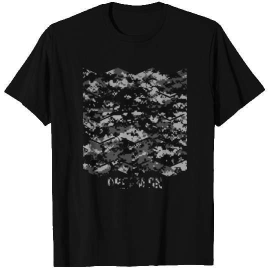 Pattern with waves - Dream on camouflage black T Shirts
