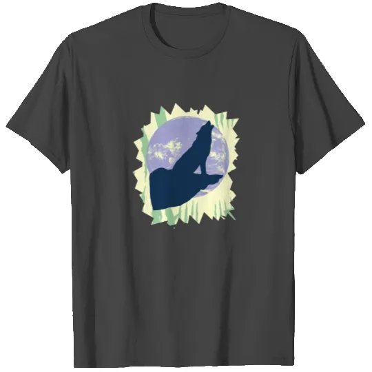 Wolf howling T Shirts