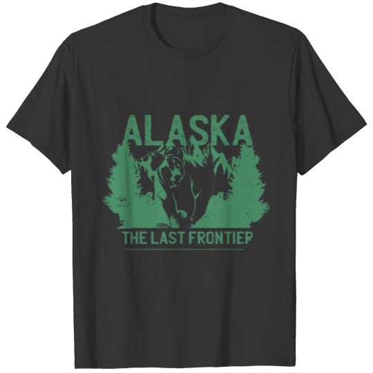 Bear brown bear grizzly wilderness forest Alaska T-shirt