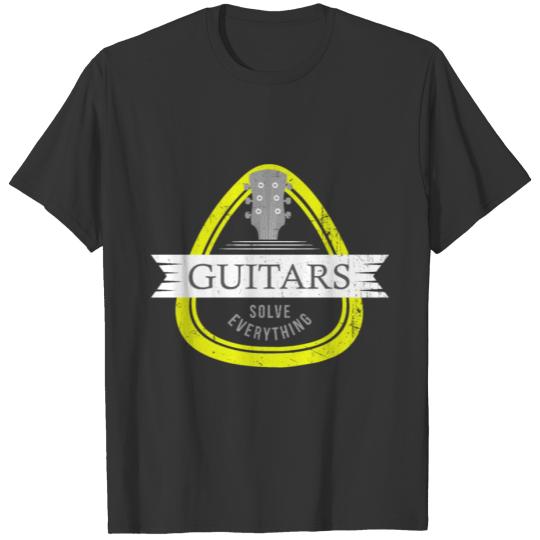 Guitars Solve Everything Accoustic Guitar Guitaris T-shirt