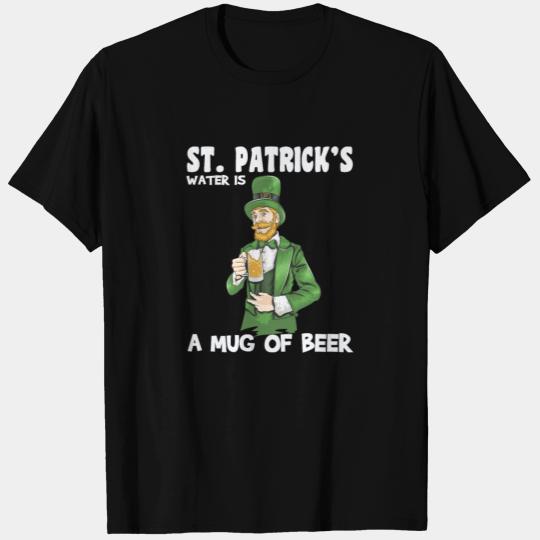 St. Patrick love green beer T Shirts
