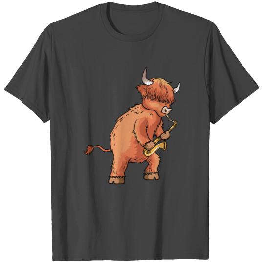 Highland Cow Cattle Playing Saxophone Music Gift T Shirts