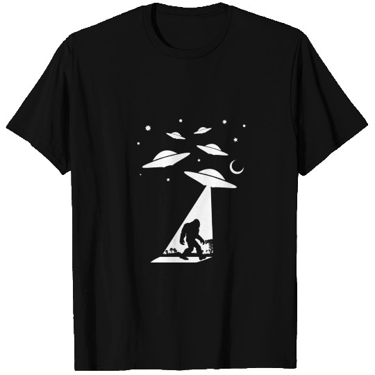 Bigfoot Abducted By Aliens Fun Pullover T Shirts