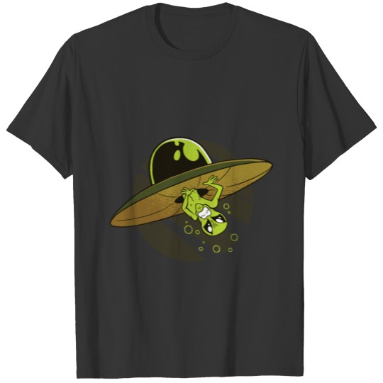 Funny alien escapes from UFO T-shirt