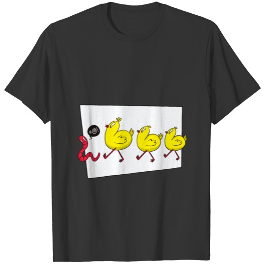 Worm with chickens and speech bubble T-shirt