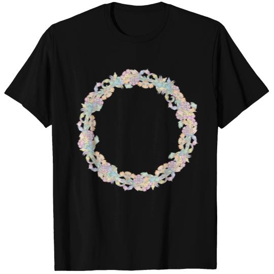 Lavishly decorated round baroque frame T Shirts