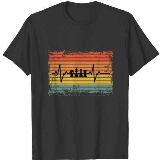 Vintage Heartbeat Chess Lover Gift Idea T-shirt