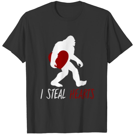 bigfoot i steal hearts T-shirt