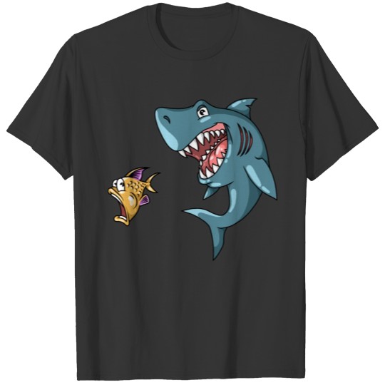 Scared fish and big shark T-shirt