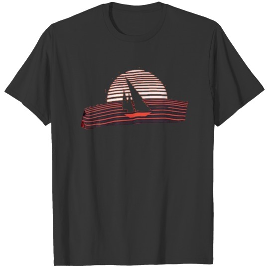 sun boat water design T-shirt