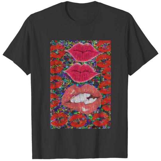kiss for women T-shirt