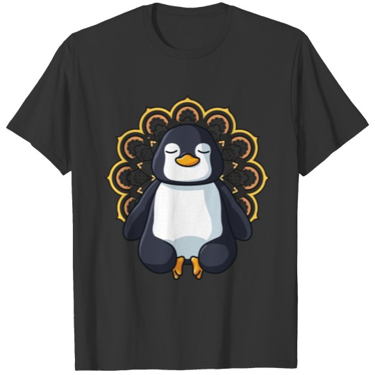 Funny Meditating Penguin Yoga Lover Women T-shirt