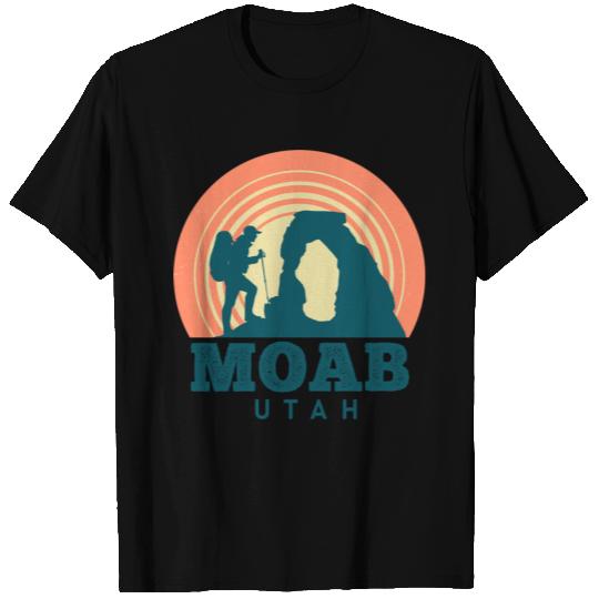 Moab Utah Vintage Retro - Arches National Park T Shirts