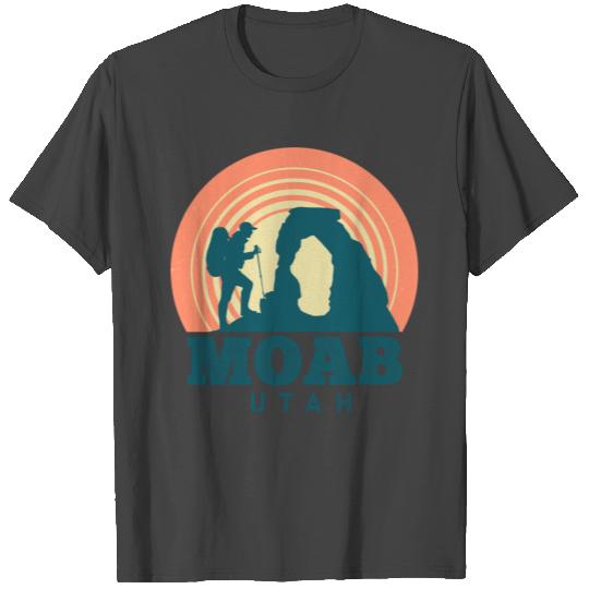 Moab Utah Vintage Retro - Arches National Park T Shirts