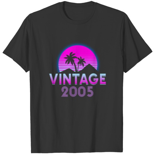 Retrowave Vintage 2005 Birthday Gift Idea T-shirt