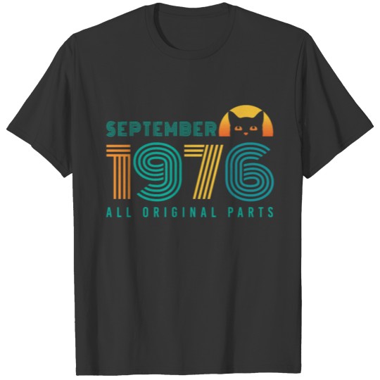 September 1976 Cats Vintage Gifts T-shirt