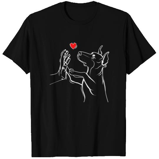 Doberman love dogs mom T Shirts
