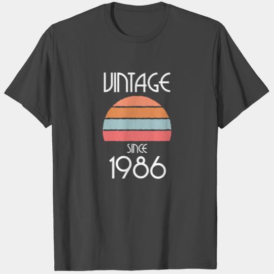 1986 Vintage born in Retro age Birthday gift idea T Shirts