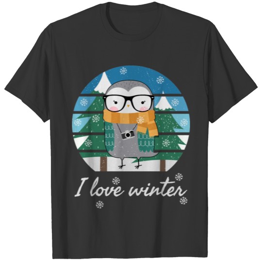 I Love Winter | Cute owl in winter costume T-shirt