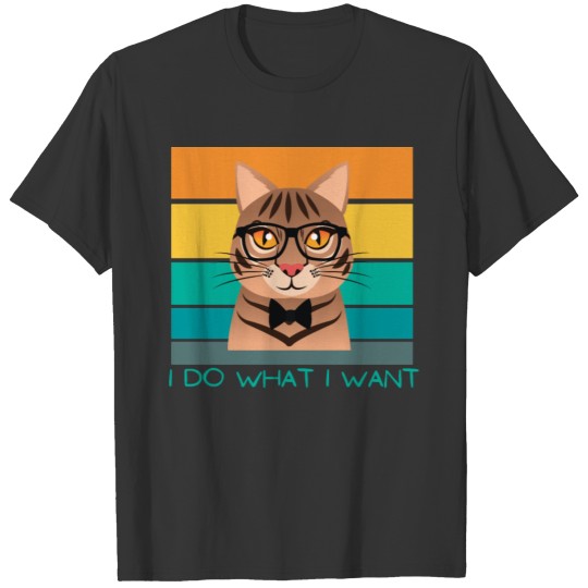 cute cat says hey Classic T Shirts